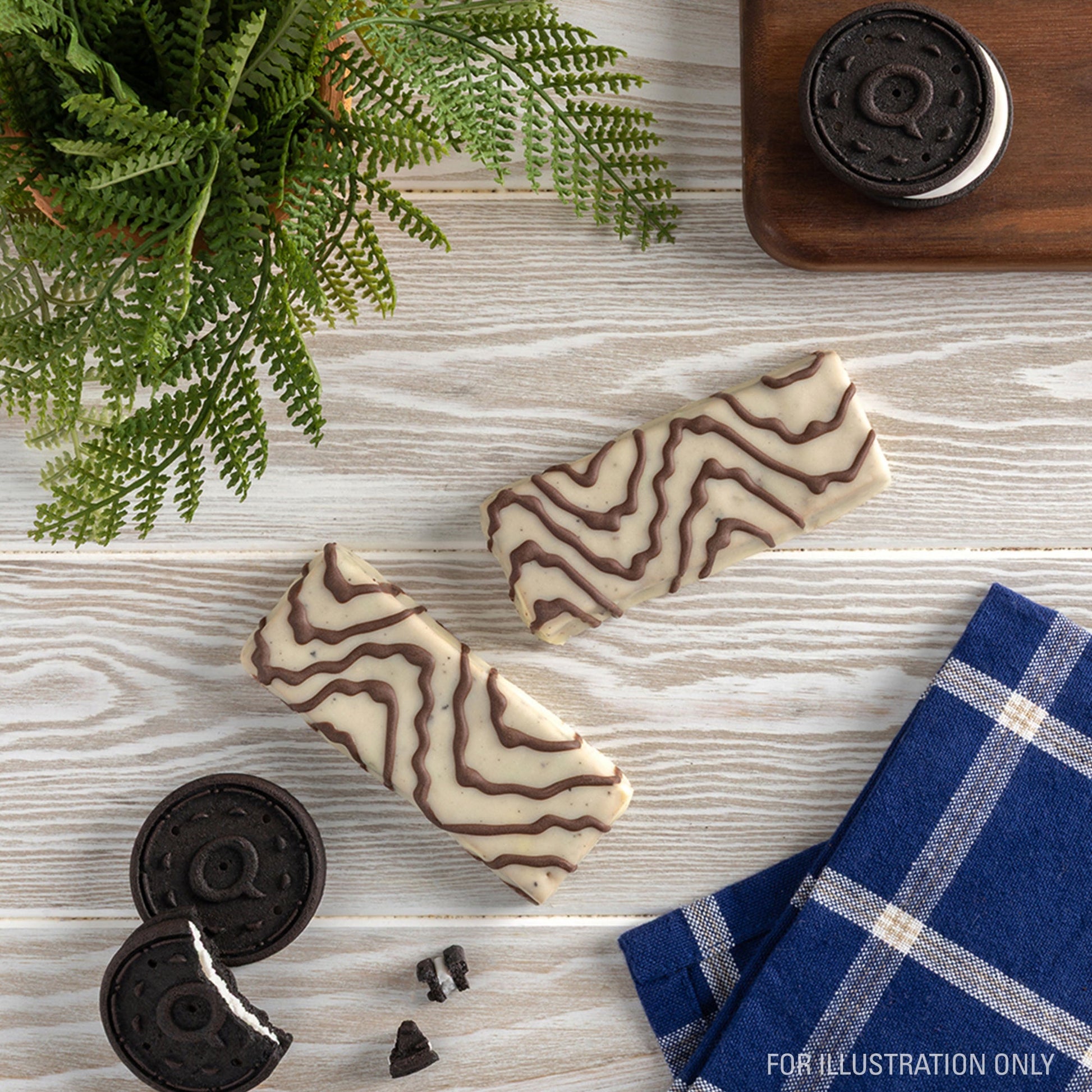 dipped-cookies-and-cream-protein-bars-o2 15807_QN_USA_ProteinBar_CAC_InterimAssetUpdate_Digital-Dipped-ProductCarouselSet_Tabletop2.jpg