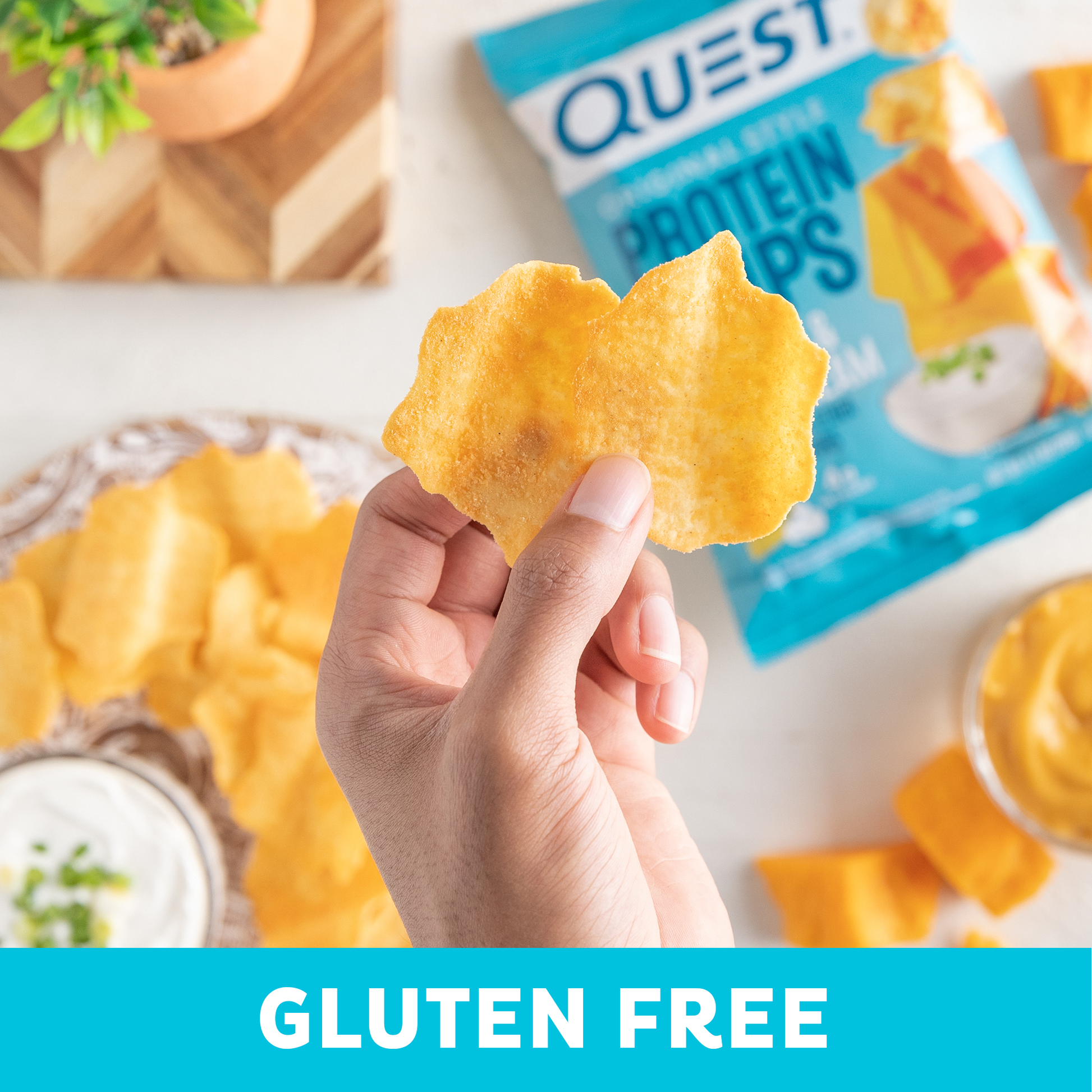 cheddar-and-sour-cream-original-style-protein-chips-j7 qst-000296_cheddar-_-sour-cream-original-style-protein-chips_7.2.png